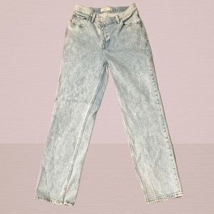 Ultra High Rise 90s Straight Jean